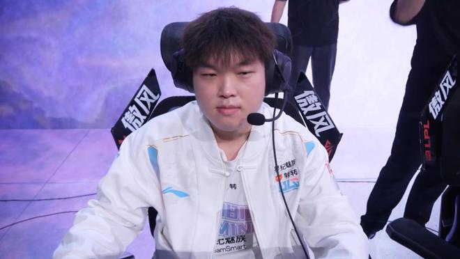 首次登场Knight三局超神自信心回归九游会J9入口BLG开启复仇模式中单劫(图3)